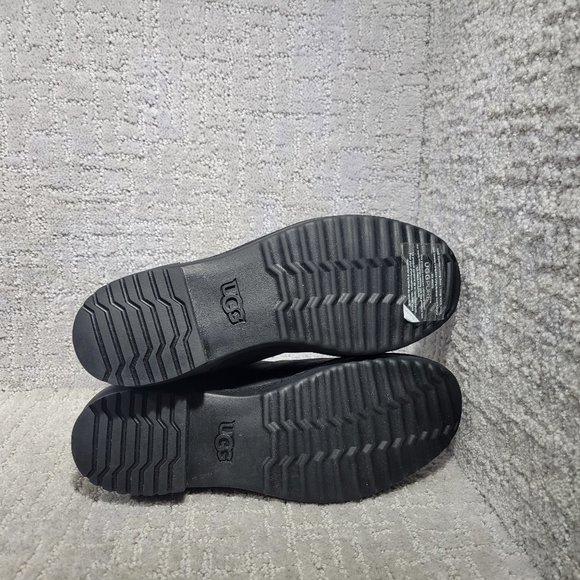 UGG Attell Women's Size 9 Waterproof Leather Side Zip Comfort Winter Ankle Boots - Picture 2 of 10